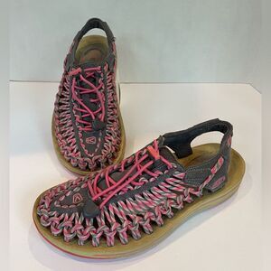 KEEN UNEEK Woman’s Sandals Pink Gray Woven Paracord Water Shoes Size 6